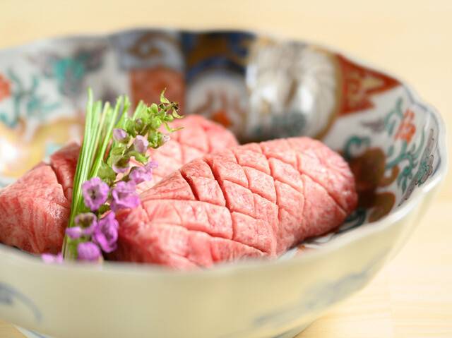 炭火焼肉 胤舌